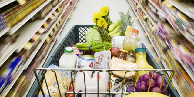 Bandejas biodegradáveis chegam a mercados brasileiros